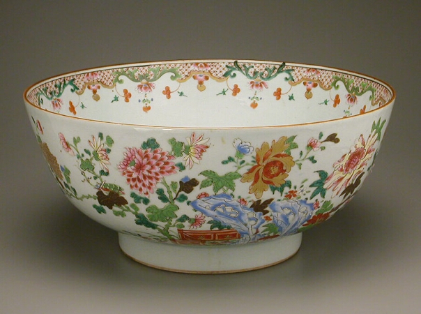 Lot image - CHINESE EXPORT FAMILLE ROSE PORCELAIN BOWL  Qianlong Period, third quarter of the 18th century  Diameter 15 3/4 inches (40 cm)