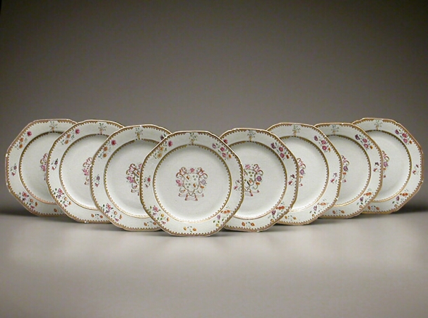 Lot image - SET OF EIGHT CHINESE EXPORT FAMILLE ROSE PORCELAIN ARMORIAL PLATES WITH THE ARMS OF RODES QUARTERING HEATHCOTE FOR GILBERT HEATHCOTE (R