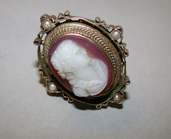 Lot image - Cameo Ring