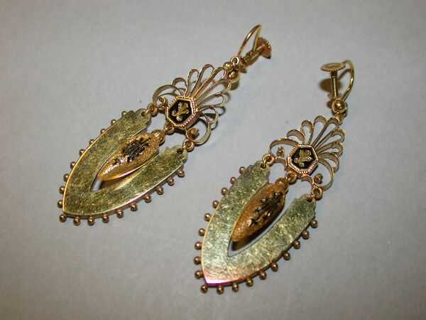 Lot image - Pair of Victorian Style Earclips
