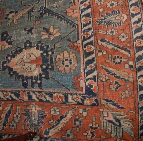 Lot image - Heriz Carpet