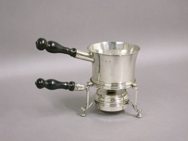 Lot image - Queen Anne Silver Saucepan