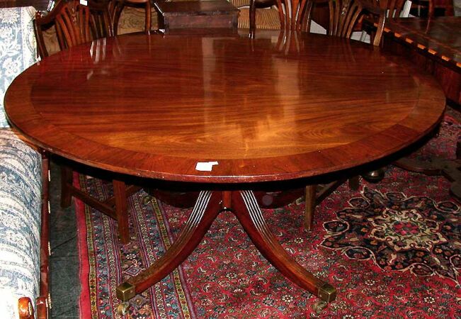 Lot image - Regency Mahogany Breakfast Table