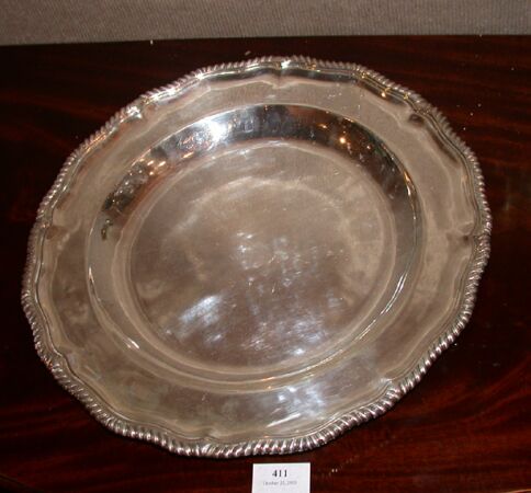 Lot image - George III Silver Serving Dish