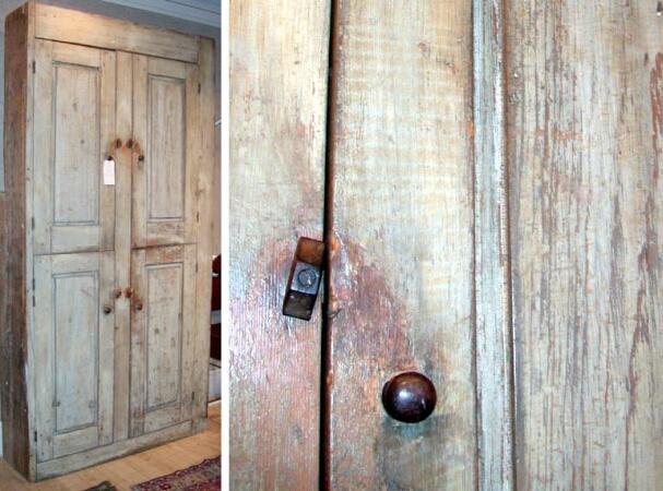 Lot image - Painted Pine Cabinet