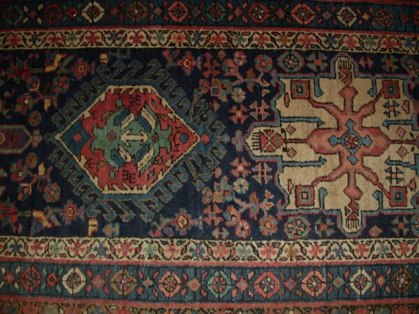 Lot image - Heriz Runner