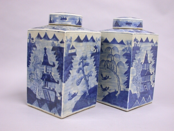 Lot image - Pair of Chinese Export Blue and White Porcelain Tea Caddies