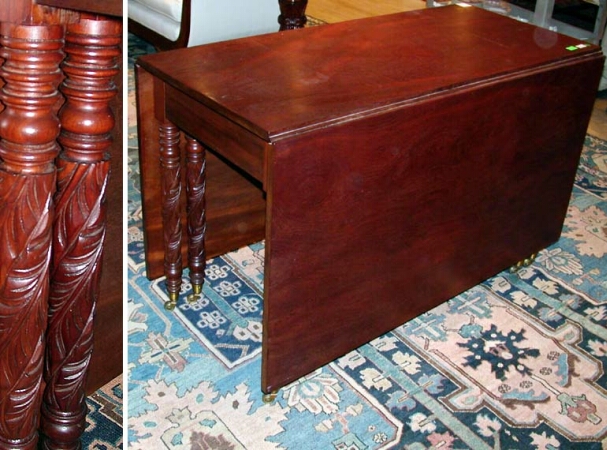 Lot image - Classical Mahogany Drop-Leaf Dining Table New York, circa 1825