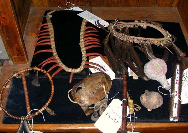 Lot image - Miscellaneous Group of Native American Articles