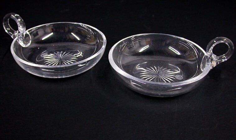 Lot image - Pair of Baccarat Glass Bowls