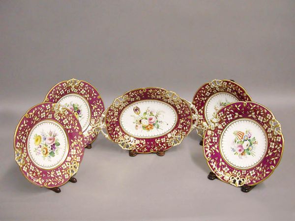 Lot image - English Porcelain Dessert Service