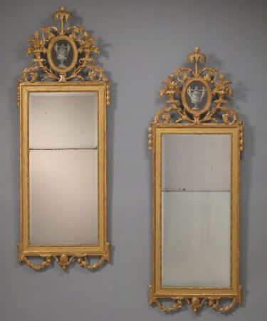 Lot image - Pair of Italian Neoclassical Gilt-Wood Mirrors