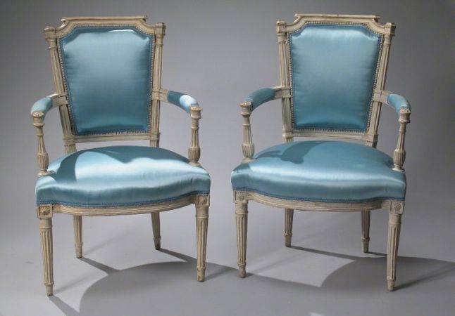 Lot image - Pair of Directoire White Painted Fauteuils