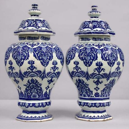 Lot image - Pair of Dutch Delft Blue and White Covered Jars