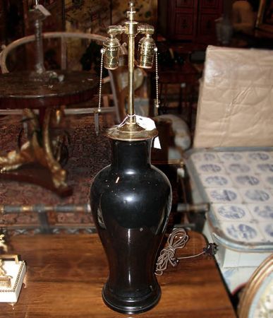 Lot image - William IV Parcel Gilt and Rosewood Library Table