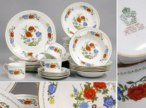 Lot image - Aynsley Porcelain Dinner Service
