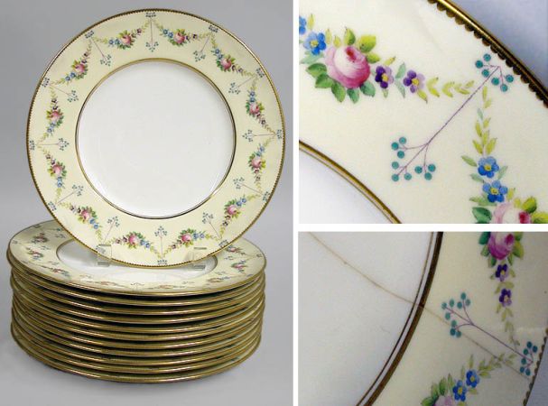 Lot image - Twelve Mintons Floral Decorated Porcelain Dinner Plates
