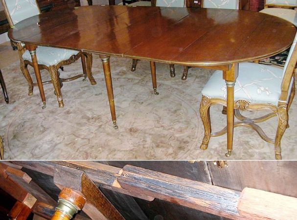 Lot image - Directoire Style Mahogany Drop-Leaf Extension Dining Table with Four Leaves
