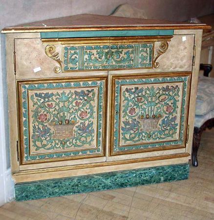 Lot image - Pair of Italian Neoclassical Style Painted Corner Cabinets