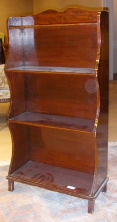 Lot image - Georgian Style Mahogany Bookshelf