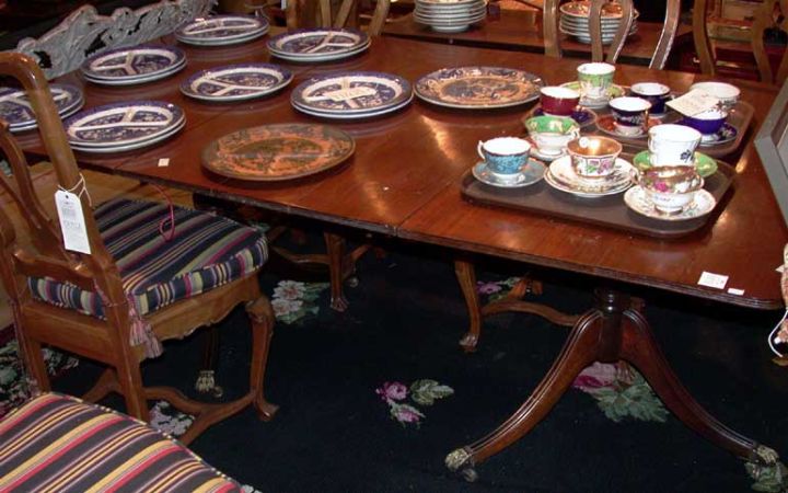 Lot image - Georgian Style Mahogany Double-Pedestal Dining Table with One Leaf