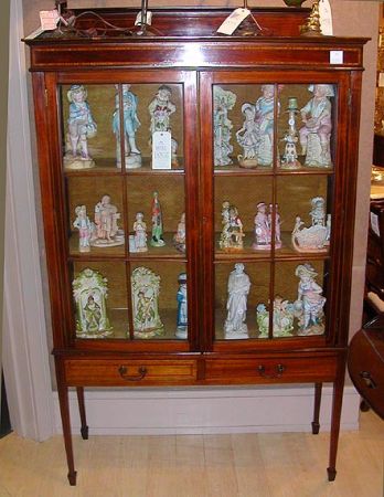 Lot image - Georgian Style Mahogany Vitrine