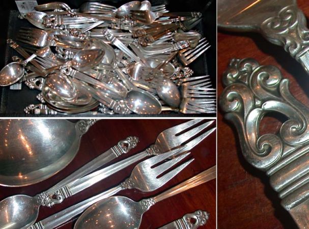 Lot image - International Sterling Silver Flatware Service