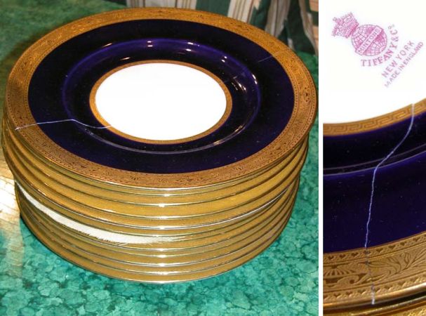 Lot image - Set of Twelve Mintons Gilt Decorated and Cobalt Blue Porcelain Luncheon Plates