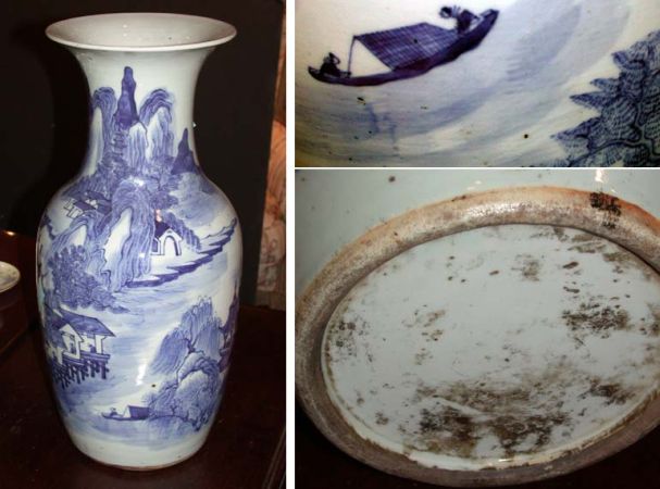 Lot image - Chinese Blue and White Porcelain Vase