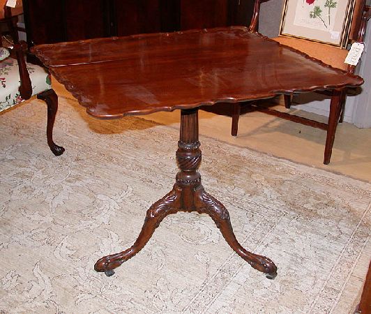 Lot image - Georgian Style Mahogany Tilt-Top Table