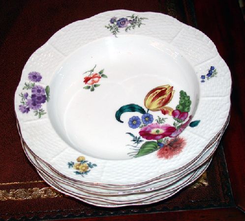 Lot image - Ten Herend Porcelain Soup Plates