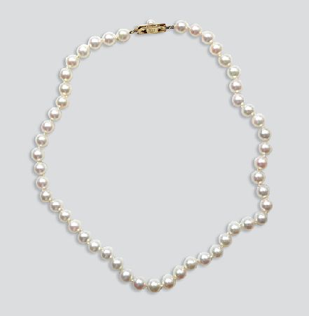 Lot image - Cultured Pearl Necklace