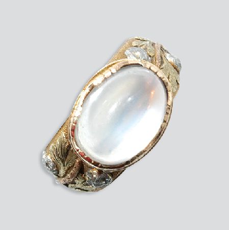 Lot image - Moonstone Band Ring