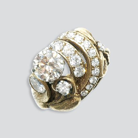 Lot image - Gold and Diamond Ring