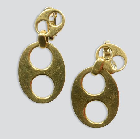 Lot image - Pair of Gold Pendant Earclips