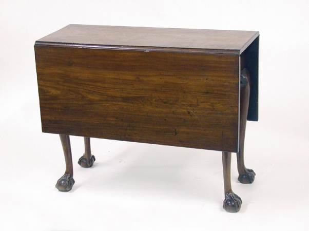 Lot image - Chippendale Walnut Drop-Leaf Table