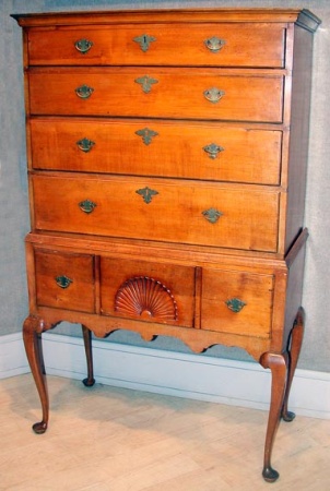 Lot image - Queen Anne Maple High Chest