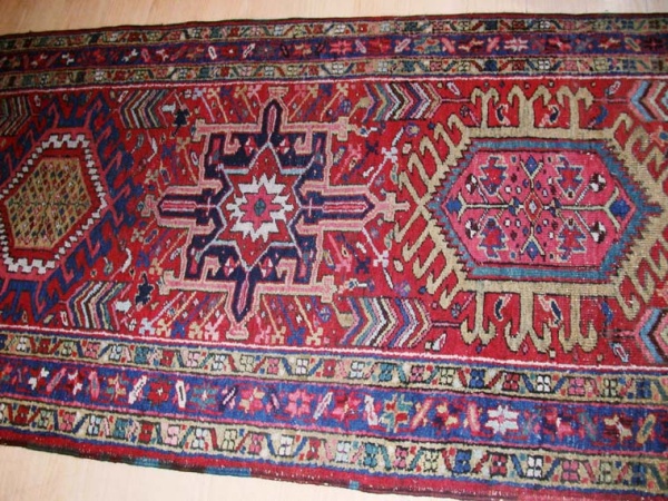 Lot image - Karadja Runner