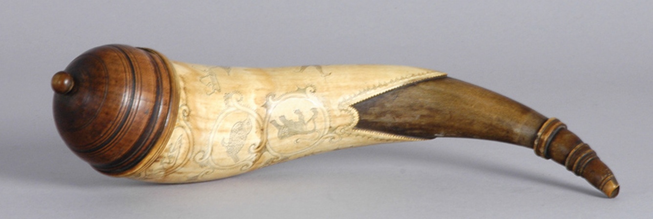 Lot image - Engraved Powder Horn