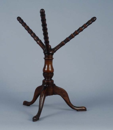 Lot image - George III Mahogany Bowl Stand