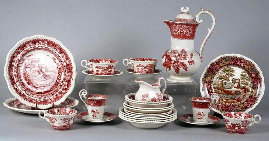 Lot image - Copeland Pottery Partial Table Service; T/W Spode Pottery Coffee Service