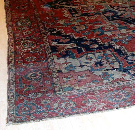 Lot image - Heriz Carpet