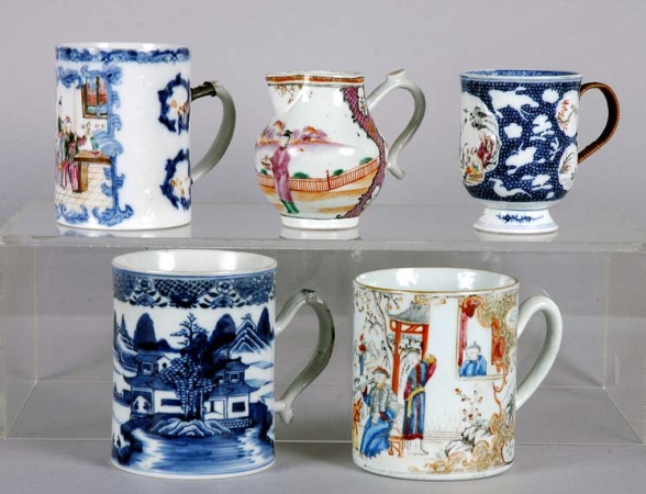 Lot image - Group of Chinese Export Porcelain Articles