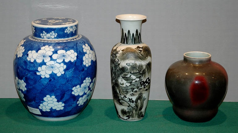 Lot image - Three Chinese Porcelain Vases