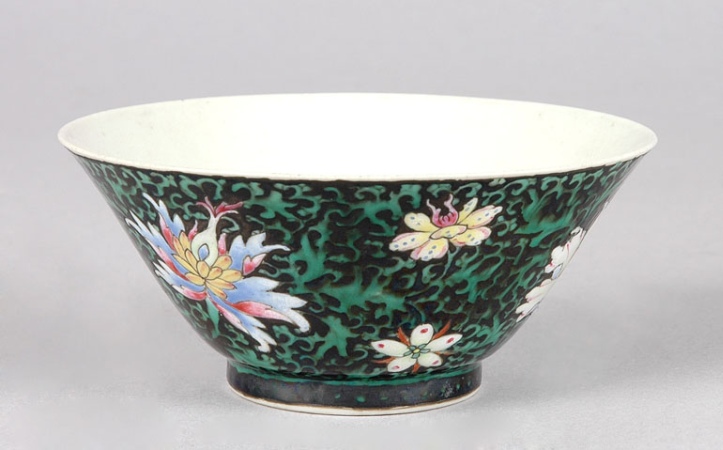 Lot image - Chinese Famille Verte Porcelain Cup