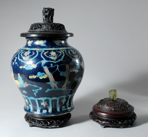 Lot image - Chinese Fahua Vase