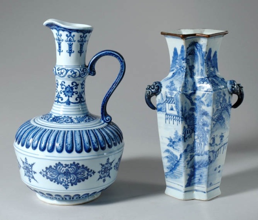 Lot image - Two Chinese Blue and White Glazed Porcelain Articles