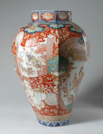 Lot image - Japanese Imari Porcelain Temple Vase
