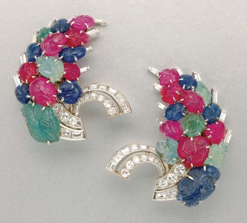 Lot image - Pair of Art Deco Carved Sapphire, Ruby and Emerald and Diamond Earclips
