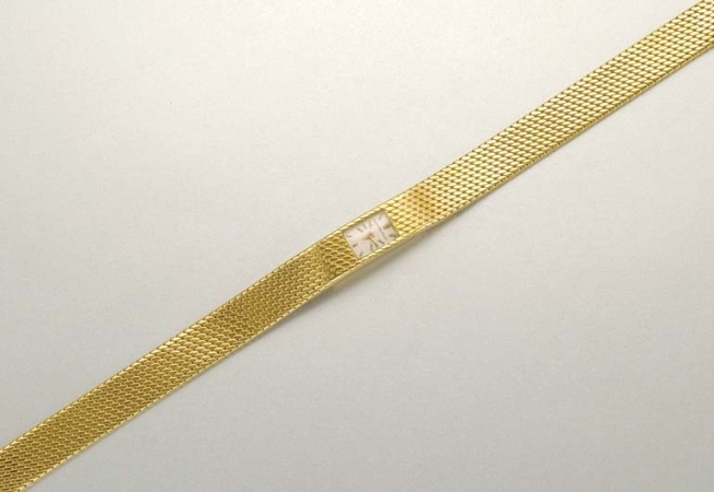 Lot image - Gold Wristwatch